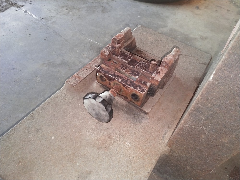 Tinius Olson Plastic Impact Tester