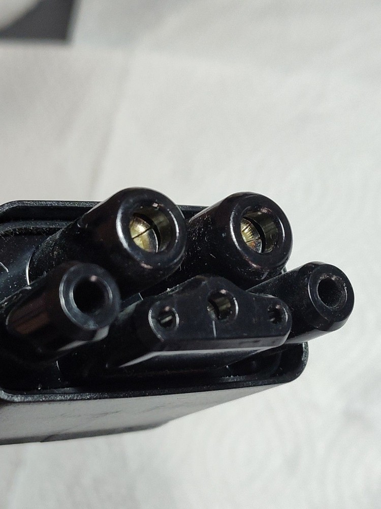 TESLA NEMA 5-15 Adapter