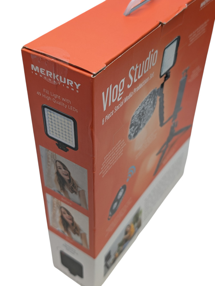 ⚡️ Merkury 6 PC Set Vlogging Kit - Ultimate Vlog Studio sealed