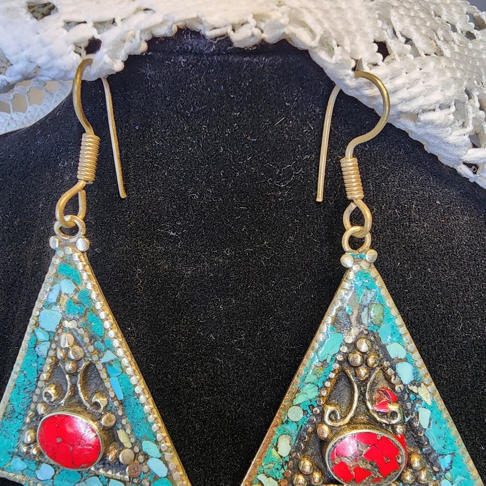 Triangle-shaped dangle earrings featuring mosaic-style turquoise