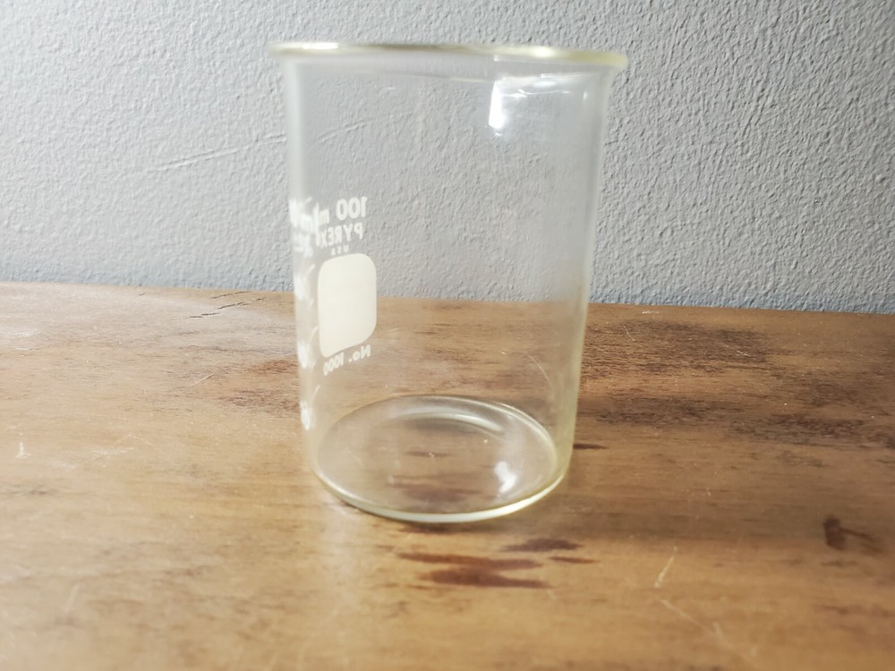 Vintage Pyrex Chemistry Lab Beaker 100ml No.1000