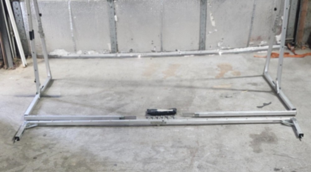 Da-Lite Fast Fold 5'x7' Front Projection Video Screen in Case - Very Clean