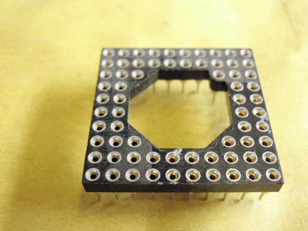 IC SOCKET PROCESSOR 64 PIN SQUARE GOLD 19631-158