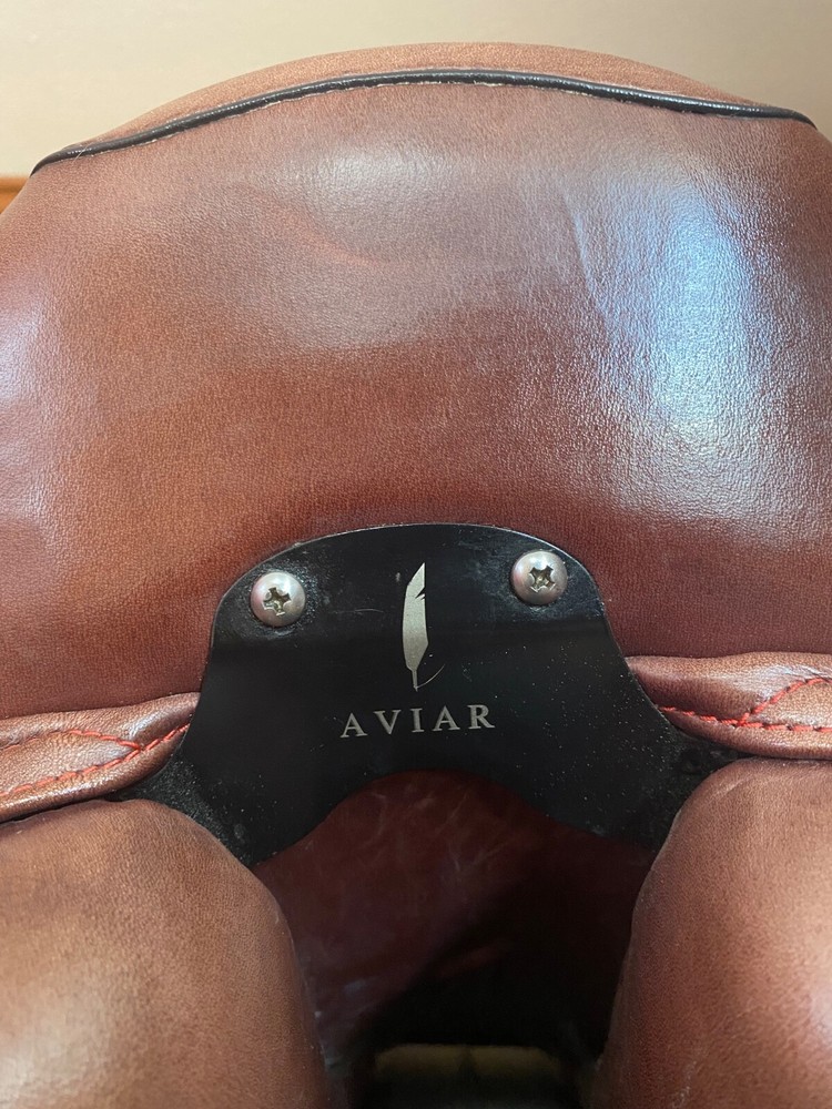 Aviar Dressage Saddle