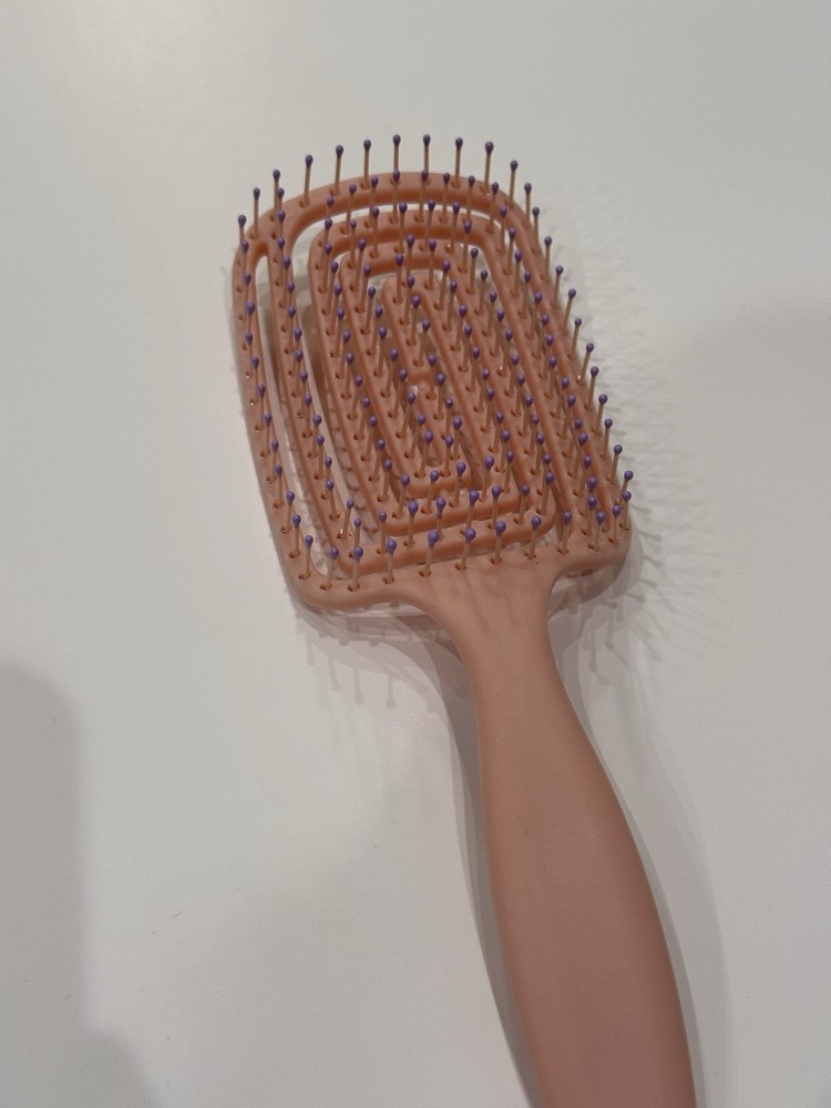Plastic Hair Comb with Silicone Teeth, Ventilated Design
