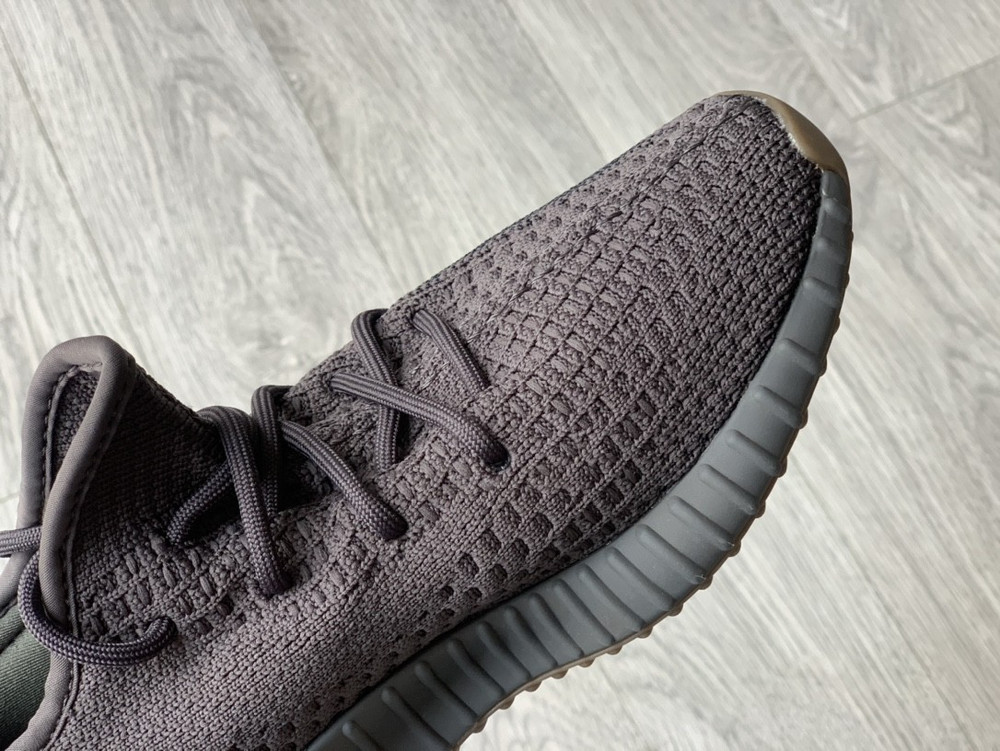 FY2903 Yeezy Boost 350 V2 Cinder