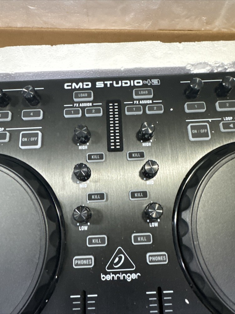 Behringer CMD Studio 4a DJ MIDI Controller