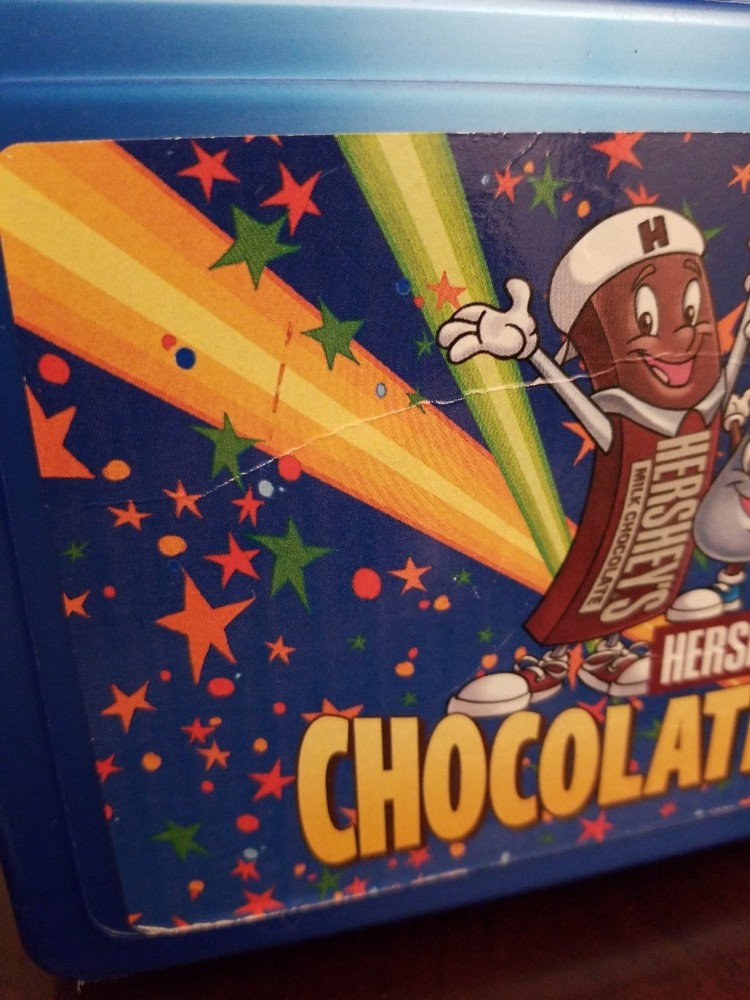 Hershey’s Chocolate World Plastic Lunchbox - Xlnt shape and condition