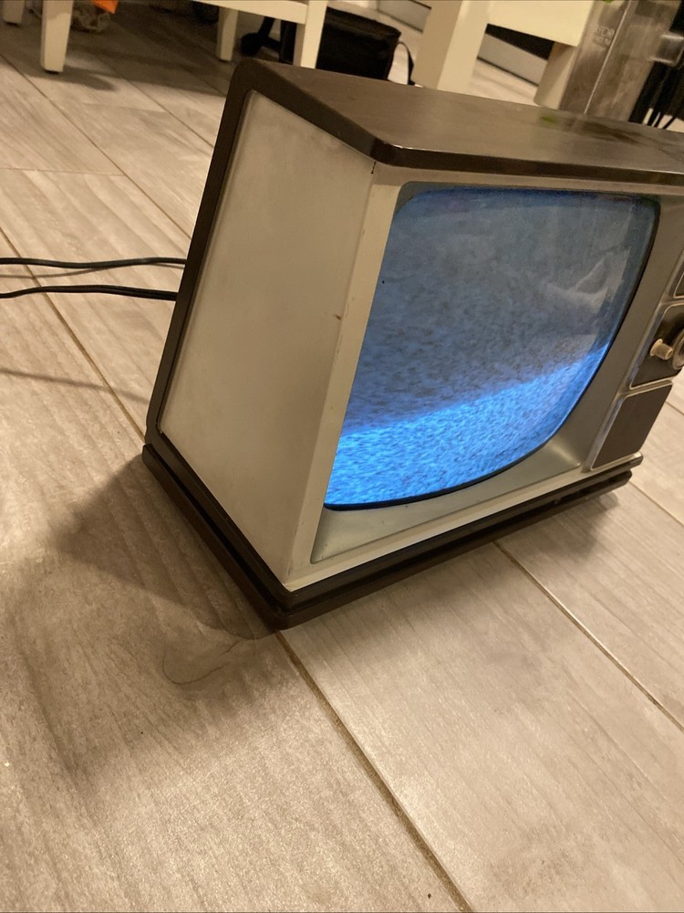 1976 Zenith 12” Solid State Television Retro Gaming