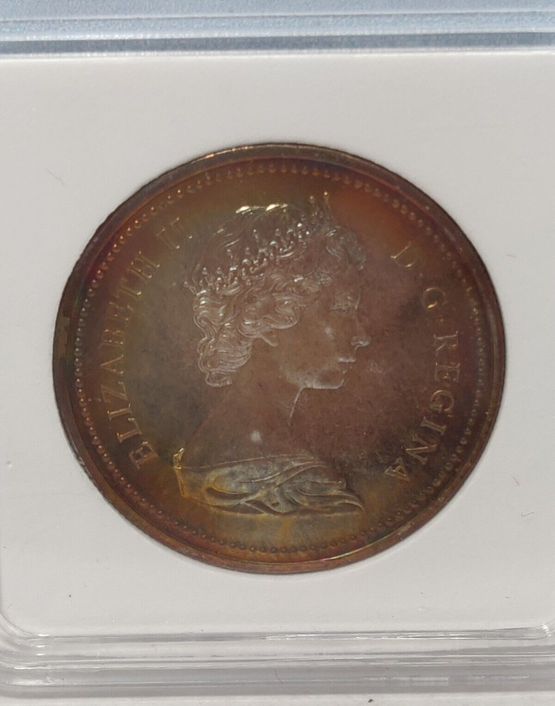 1972 CANADA SILVER DOLLAR GOLDEN TONED