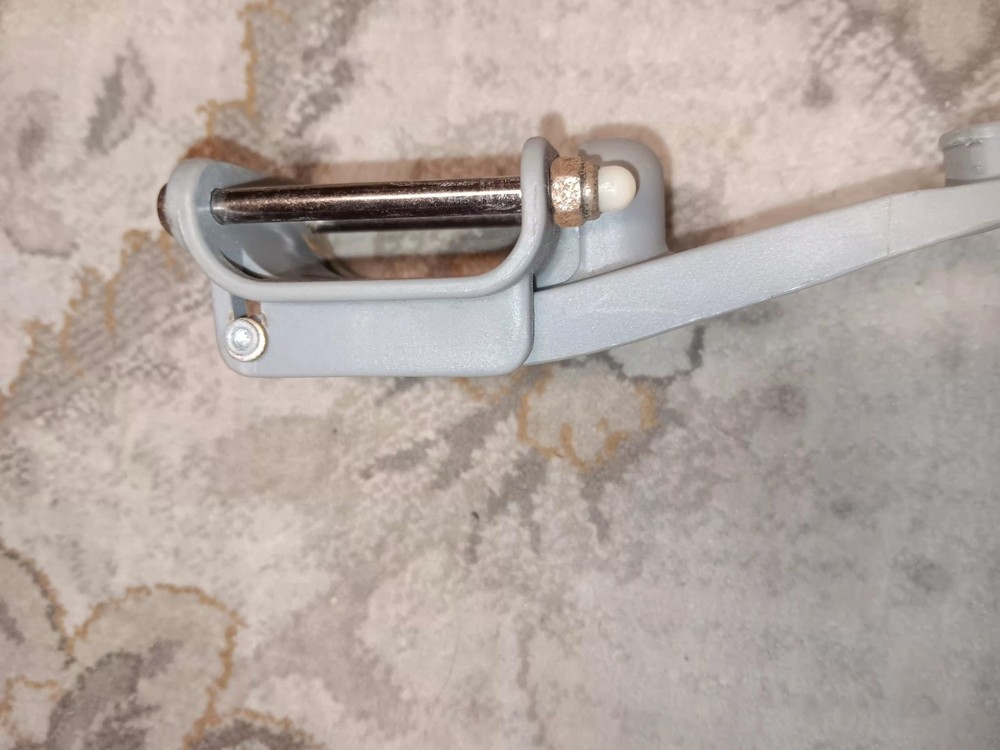 Orbit Baby G3 STROLLER LATCH ASSEMBLY