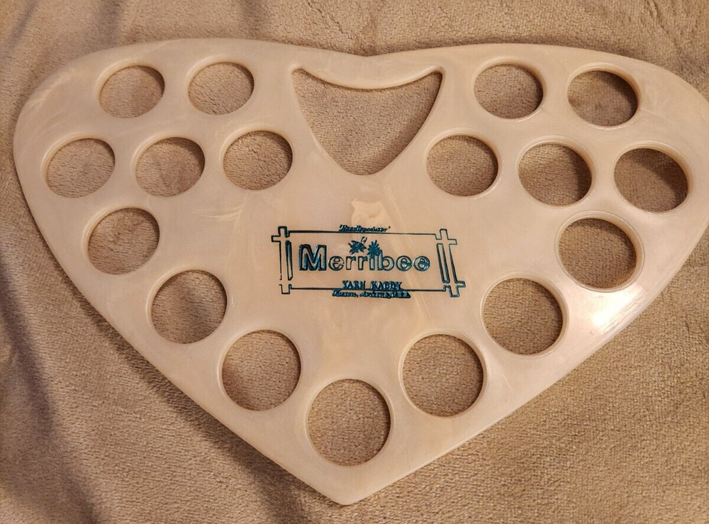********* Vintage Merribee Yarn Caddy ************