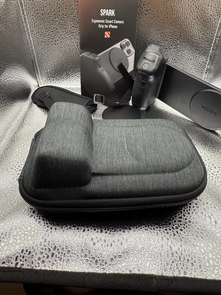 Miops spark camera Grip For iPhone With Case New, No Box