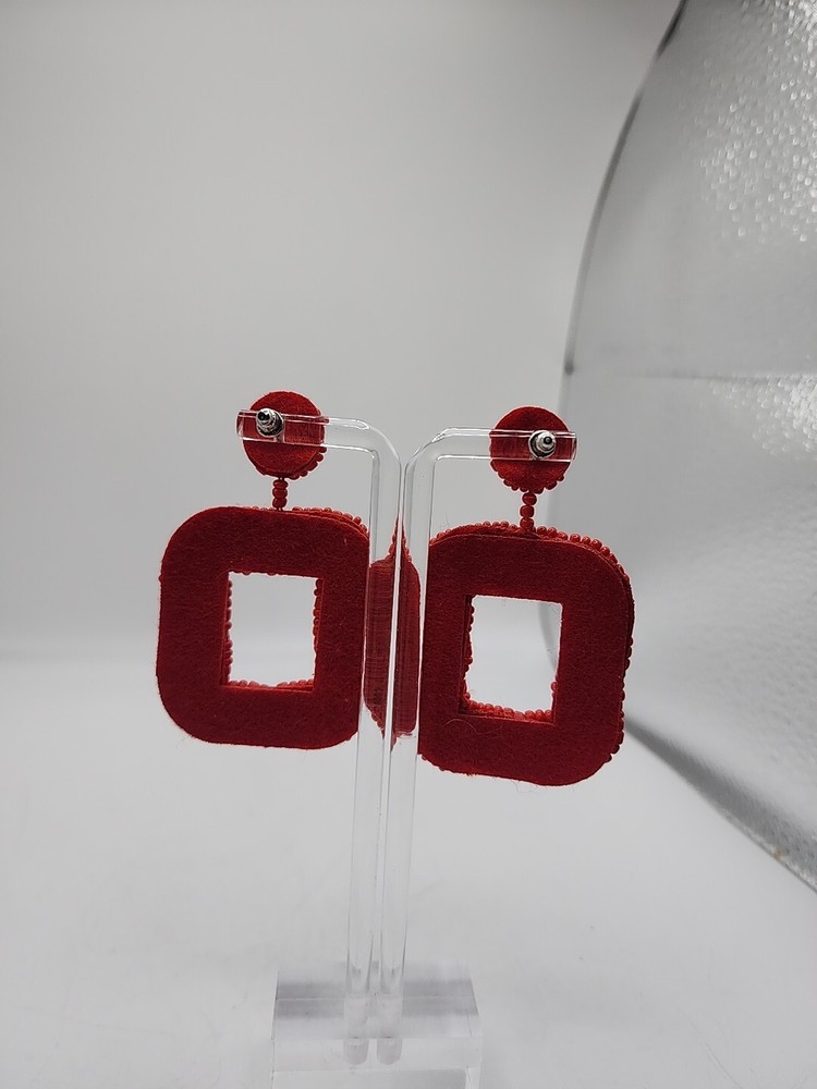 Vintage Pierced Earrings Red Seed Beads Square Shape Unsigned Artisan 2.5"...