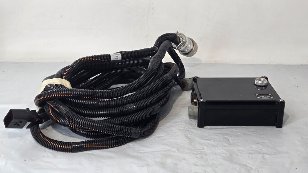 SW-08 BLUE RIVER TECHNOLOGY WITH CABLES