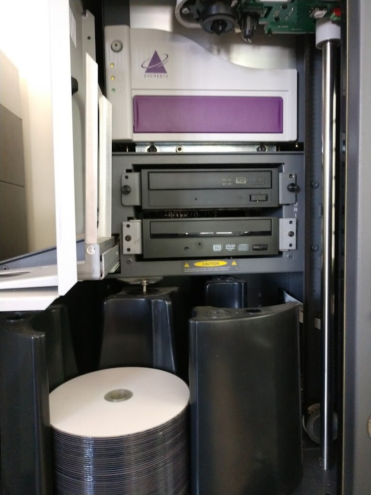 (2) Rimage Protege II, CD&DVD Printer, Auto Replication, Dell Server & Software