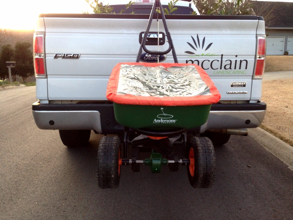 Single Hitch Mounted Spreader Rack - Ideal for Andersons Model 2000 Spreader