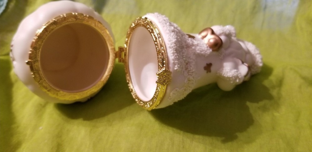 International Bazaar - Ceramic Santa Keepsake Box
