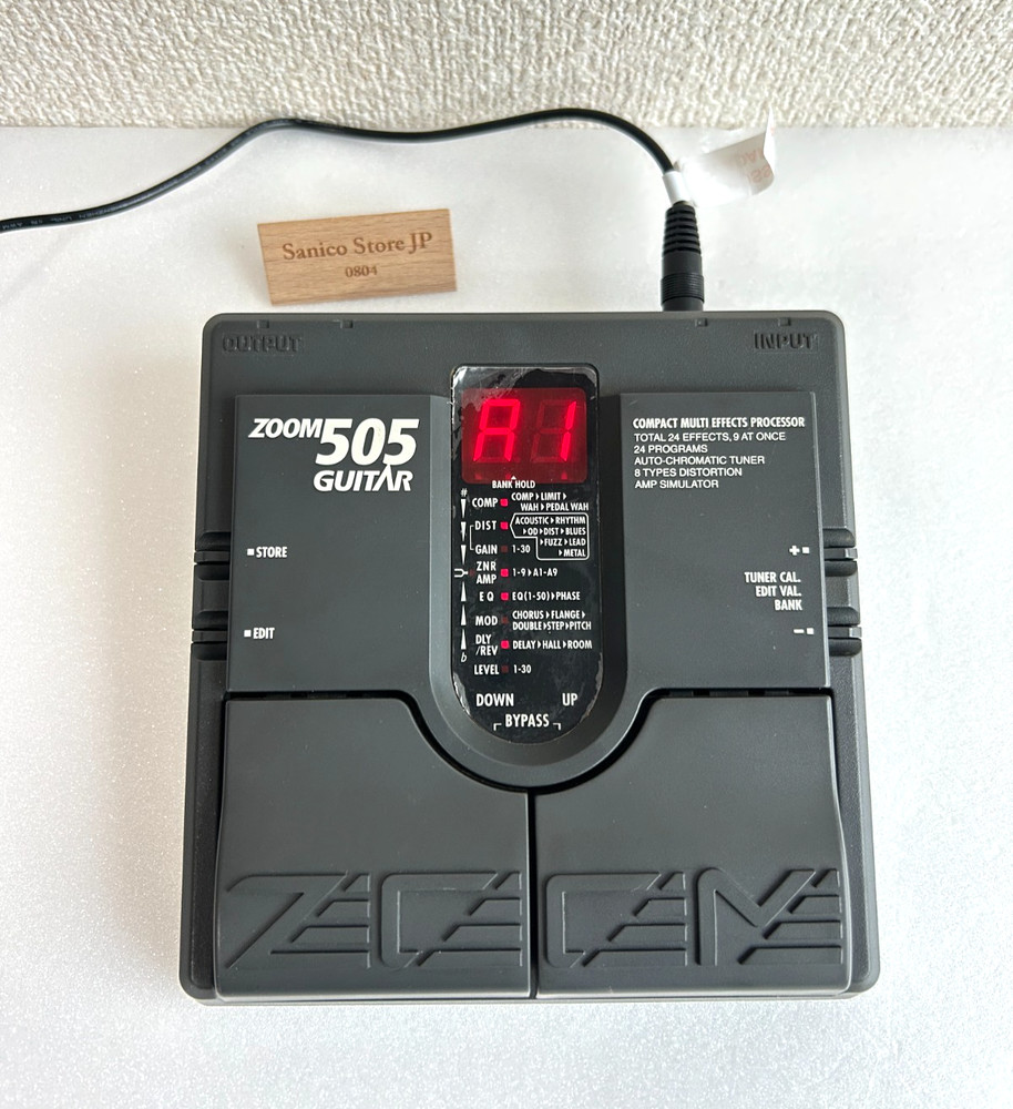 Zoom 505 Guitar Compact Multi Effects Processor, Amp simulator Used Tested Japan
