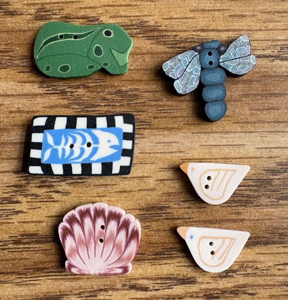 Just Another Button Company ~ Cats ~ Dog Bones ~ Chick ~ Frog ~ Shell ...