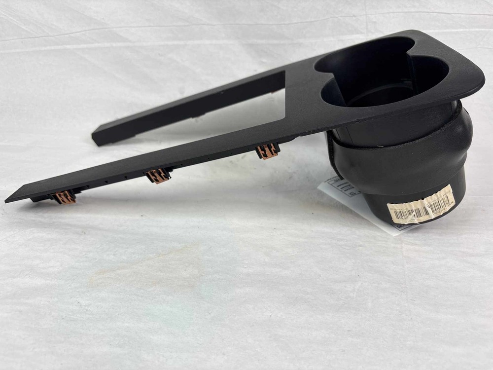 Cup Holder LINCOLN MKT 12