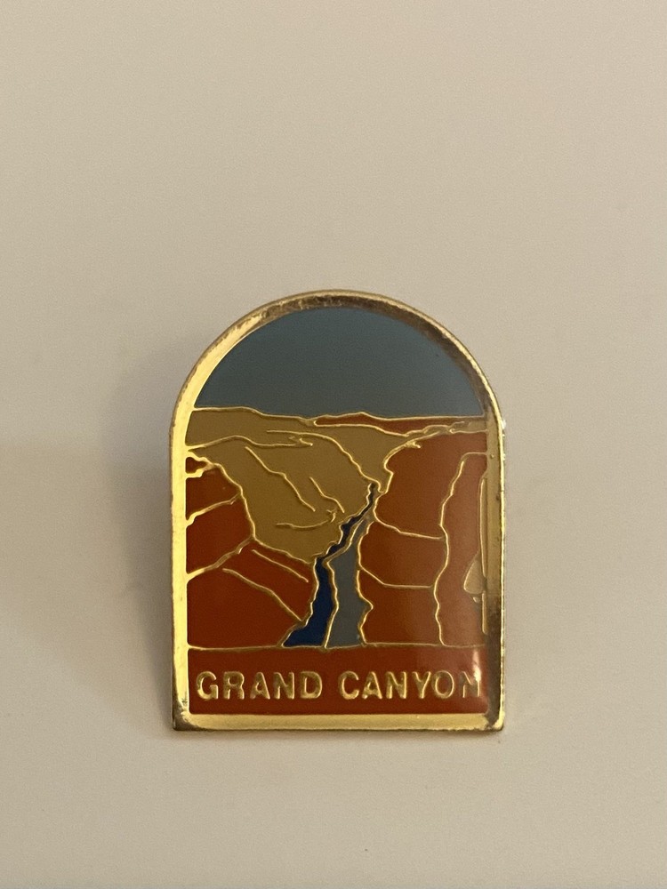 Grand Canyon Lapel Pin P72