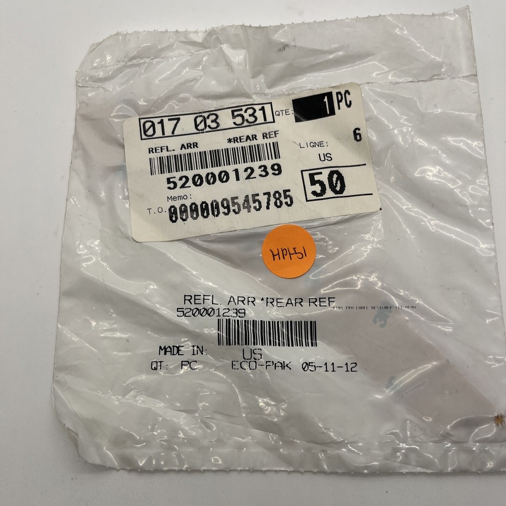 520001239 Rear Right Red Reflector Decal