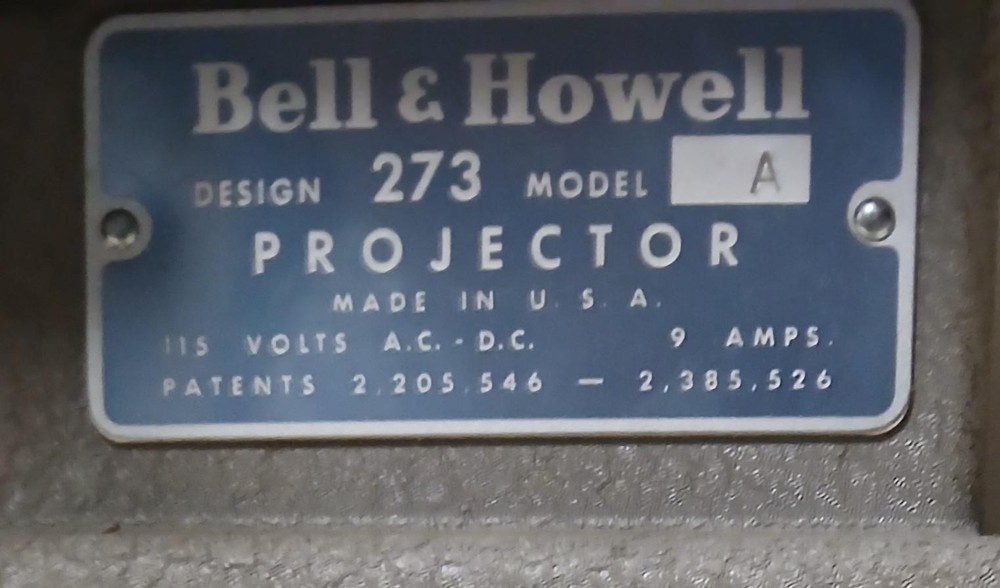 BELL HOWELL16MM PROJECTOR MOD # 273 1958 NOT WORKING