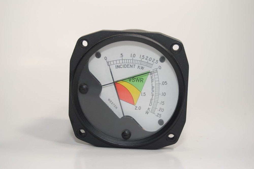 VINTAGE WESTON MODEL 888  LOCALIZER INDICATOR