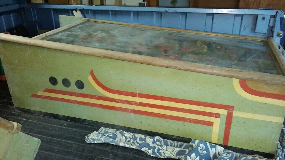 1946 ANTIQUE WILLIAMS ELECTRONICS SMARTY ARCADE SIZE PINBALL MACHINE.