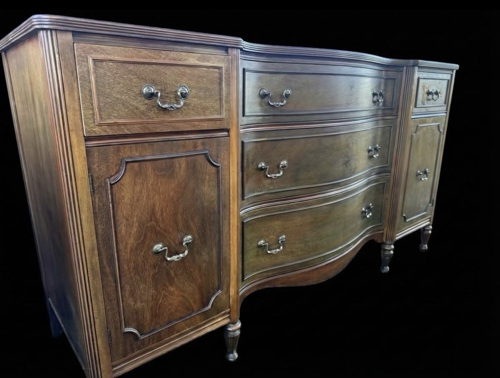 Serpentine Buffet – Excellent Storage – Vintage Quality - Solid Wood