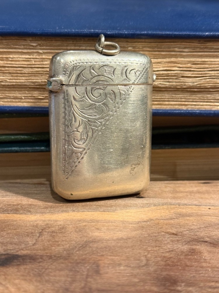Vintage Silver Plated Vesta Match Safe with Engraved Pattern