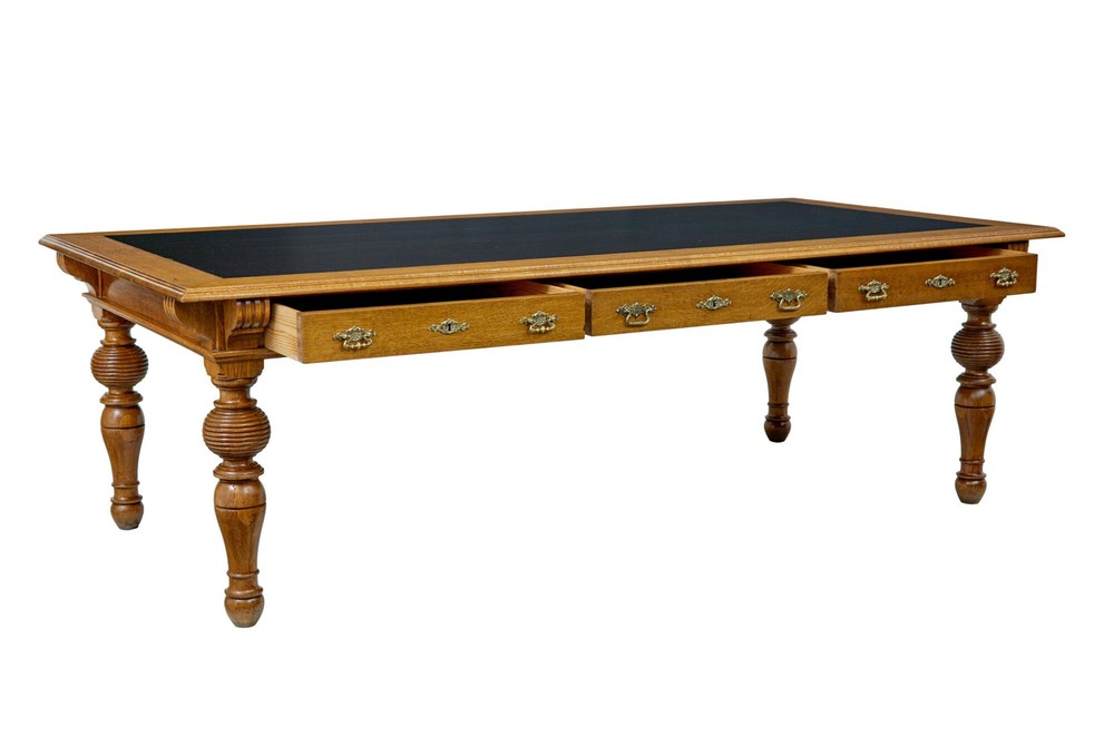 LARGE 19TH CENTURY CARVED OAK LIBRARY TABLE