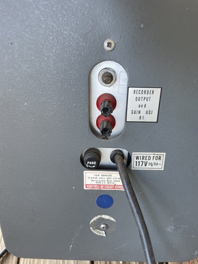 VINTAGE FLUKE 803 VOLTMETER Dc-AC