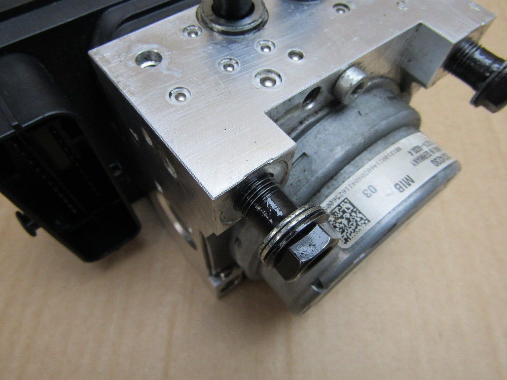 Triumph Tiger 1200 XCA 2017 ABS pump control module (14122)