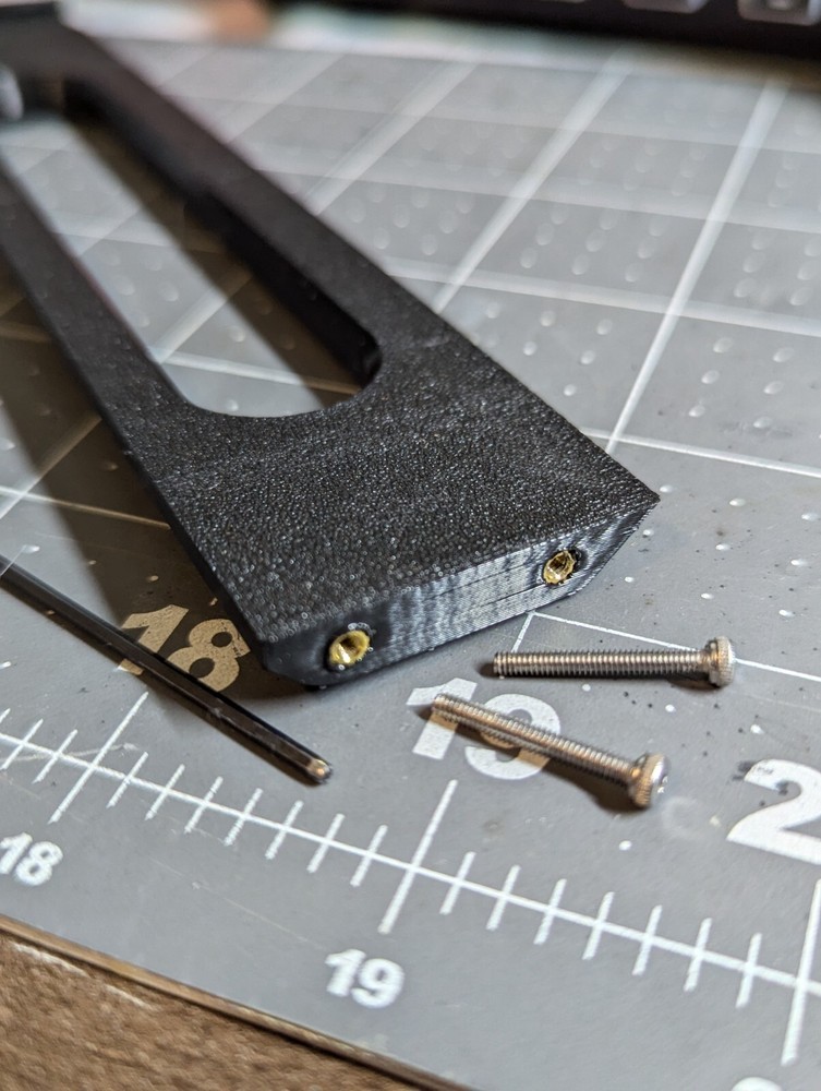 3D printed Xiegu X6100 Protective Cage