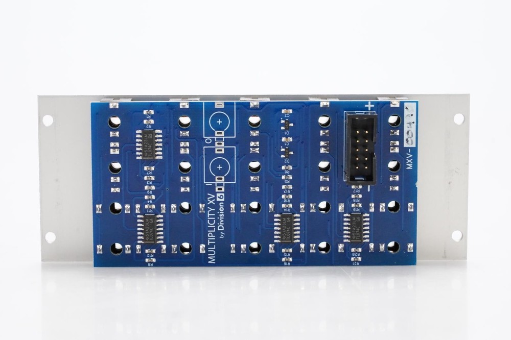 Division 6 Multiplicity XV Buffered Mult Eurorack Module #52885