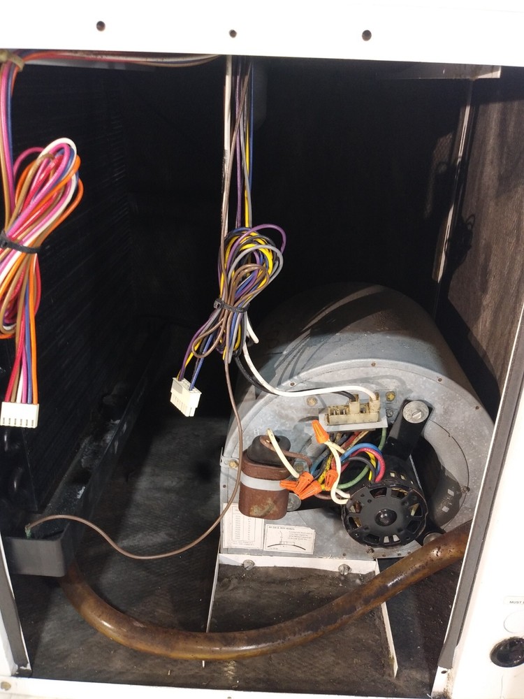 Furnace Water Heater Unit Voltage 265 Volt 60 Hz 1 Phase FLA 4.1