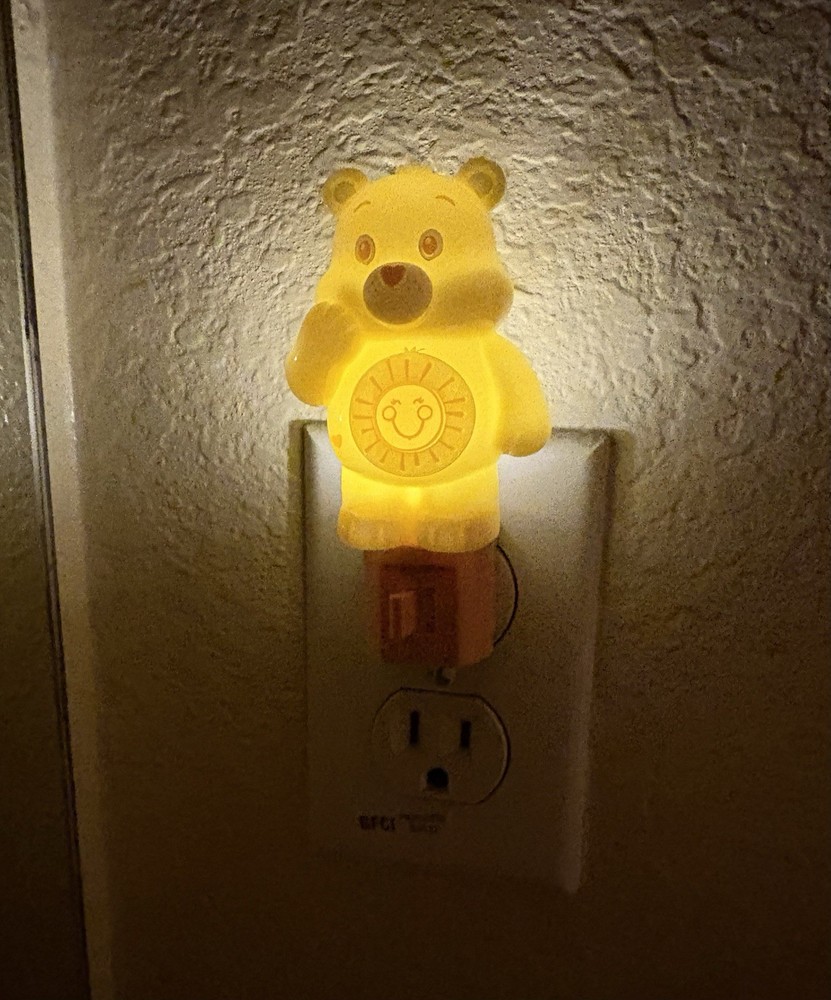 CARE BEARS FUNSHIND BEAR FIGURAL LED NIGHTLIGHT NIP