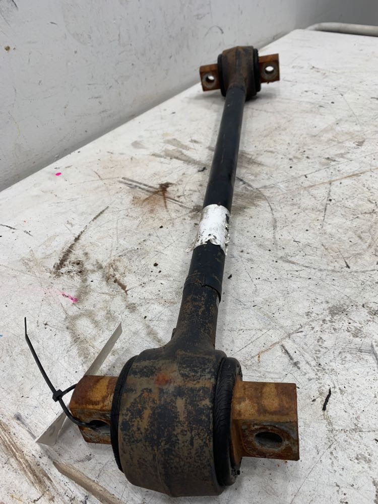 Peterbilt Torque Rod (339-10357)