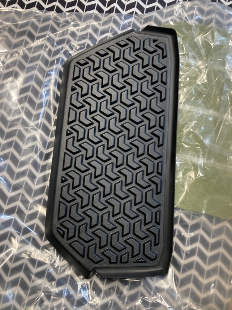 Genuine GM Step Pad 84656455