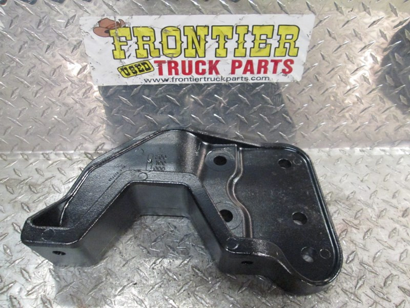 Peterbilt Engine Mount 01-26971-001 (548-10890)