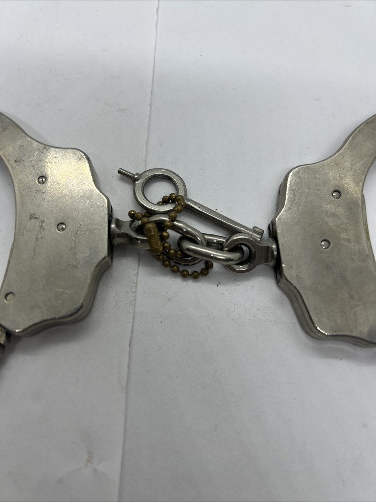 Handcuffes with Key Peerless Handcuff Co Lukin