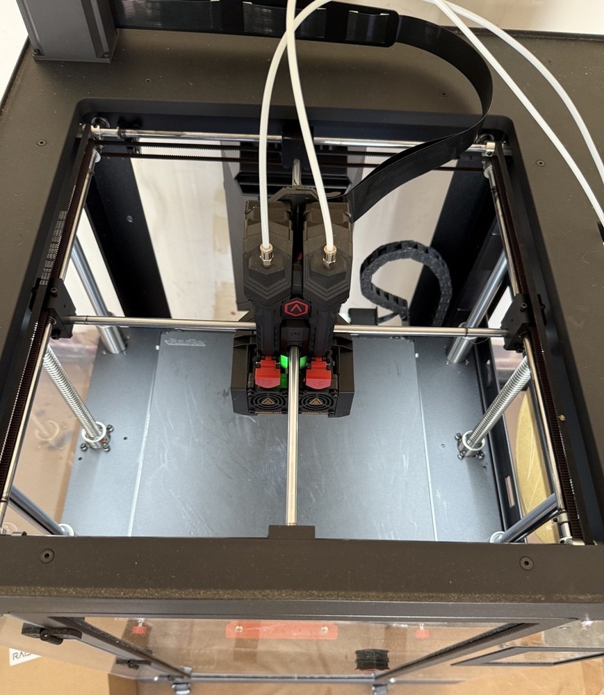 Raise3D Pro3 Plus Professional 3D Printer – Excellent condition