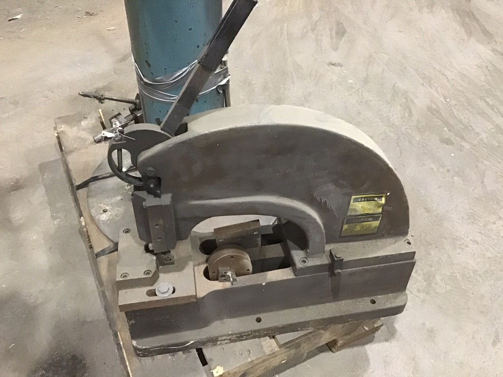 Di Acro 2 Punch With Tools Strippit