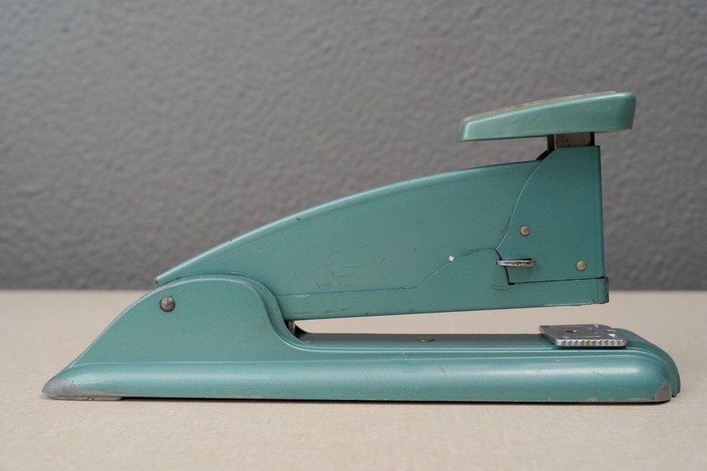 Mid Century Deco Swingline Swingline Model #4 Desktop Speed Stapler