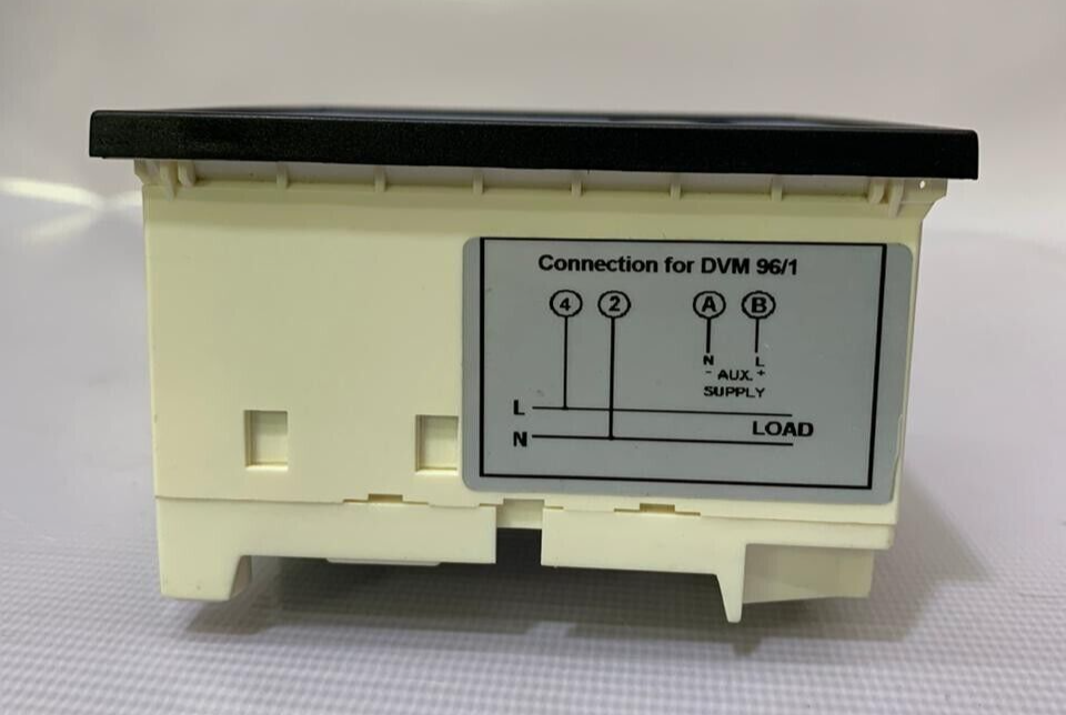 CELSA / AC Voltmeter / DVM 96/1 / 125V DC - 110V AC