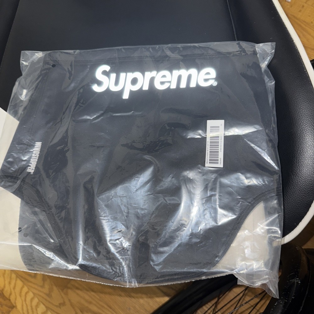 Supreme Windstopper Neck Gaiter Black