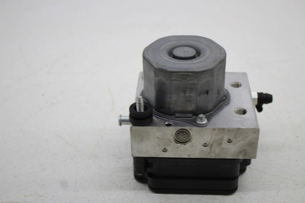 22 CAN-AM SPYDER ROADSTER F3 ABS PUMP UNIT MODULE