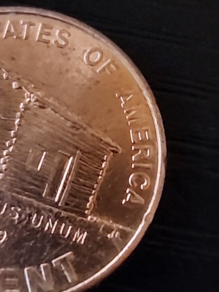 2009 Lincoln Log Cabin Penny No Mint Mark Errors